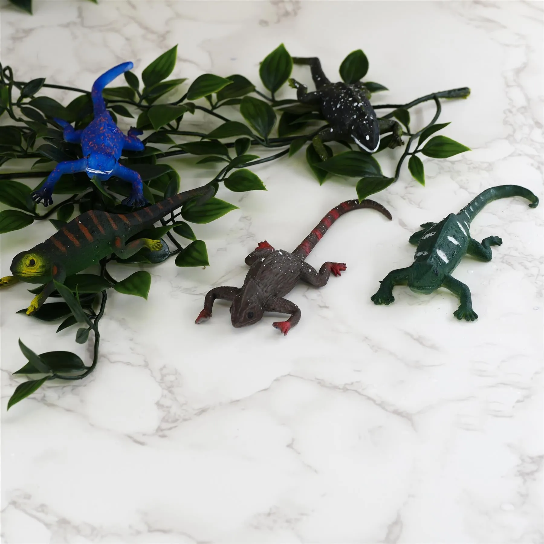 Colour Changing Chameleon Lizard Pocket Money Toy