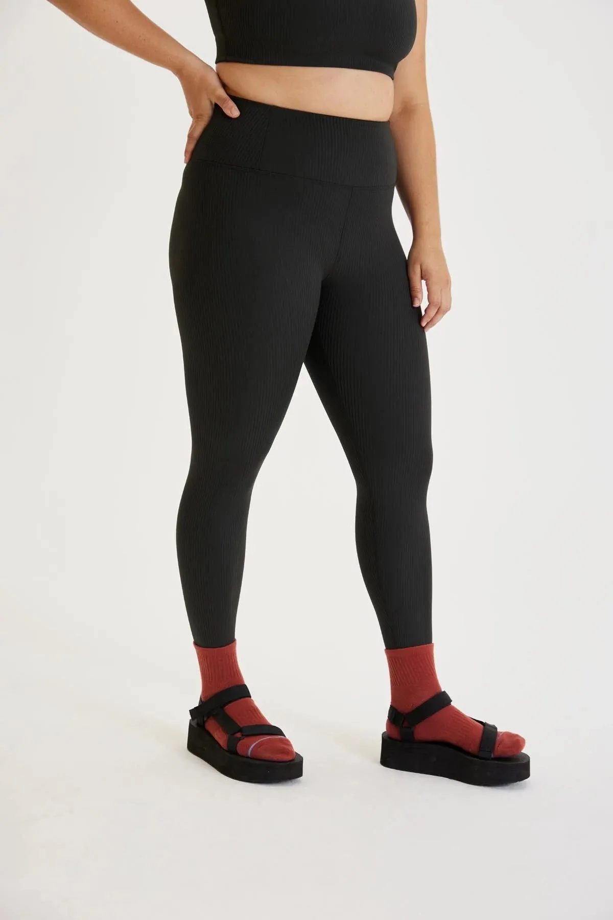 RIB High-Rise Leggings - Made from recycled bottles