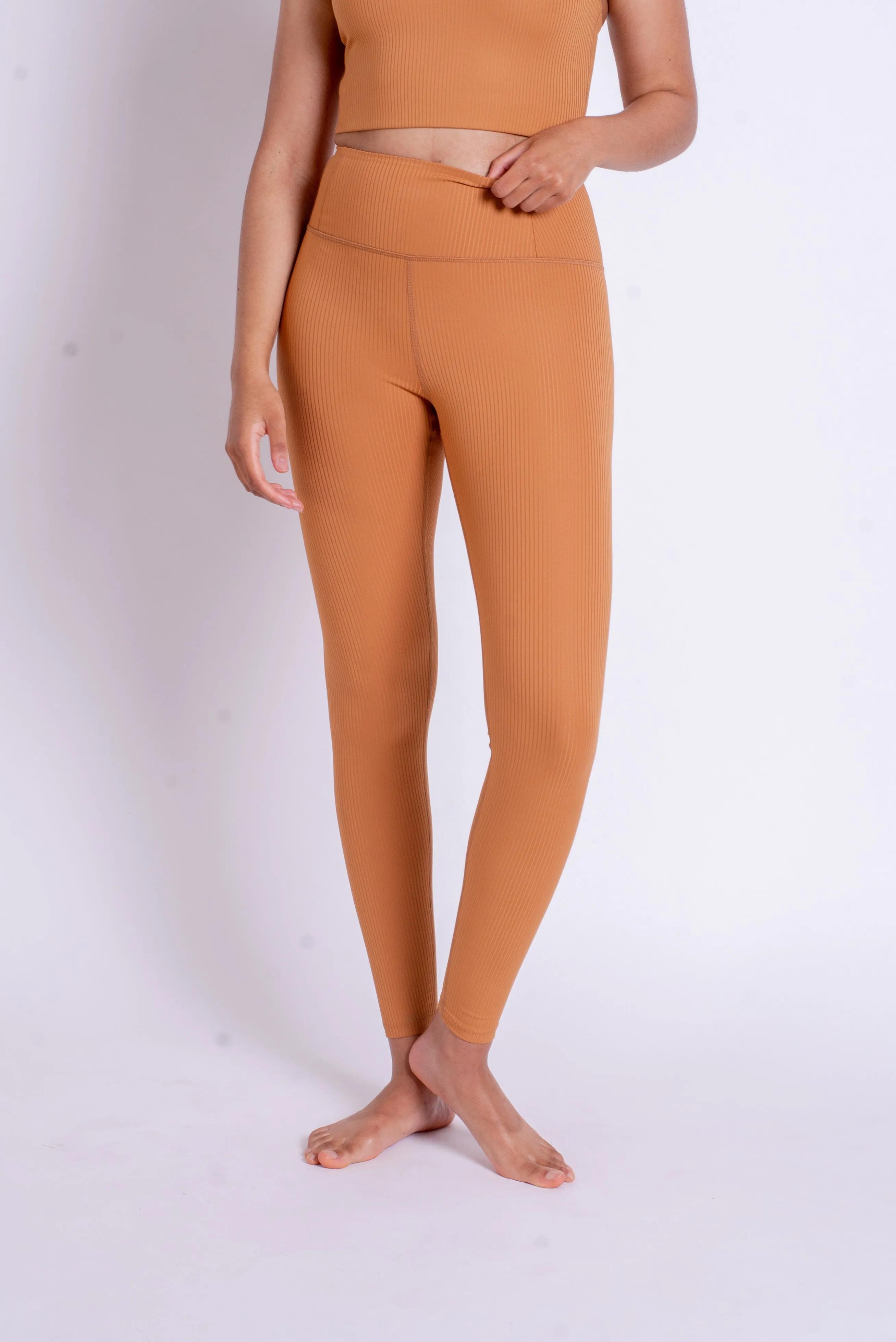 RIB High-Rise Leggings - Made from recycled bottles